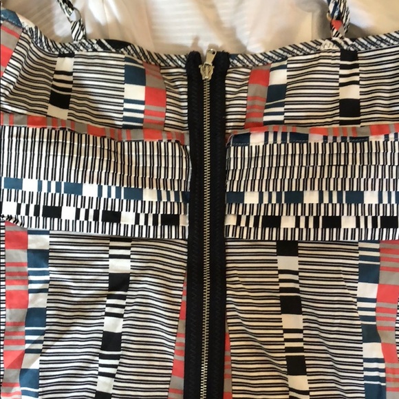 BCBG top! - Picture 3 of 3